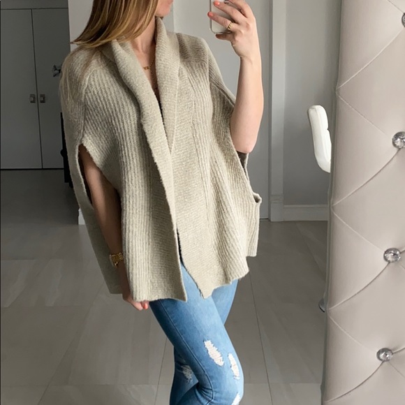 Olive + oak Sweater - Picture 2 of 5